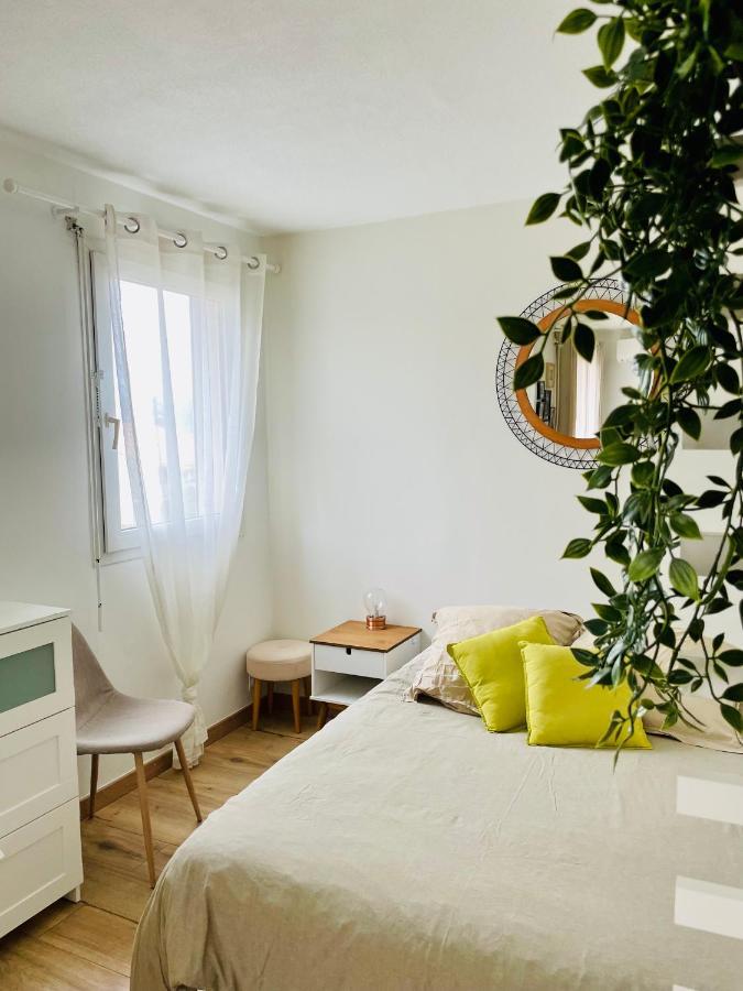 Studio Cosy Avec Terrasse Et Garage Saint-Laurent Du Var Limitrophe Nice Exterior foto